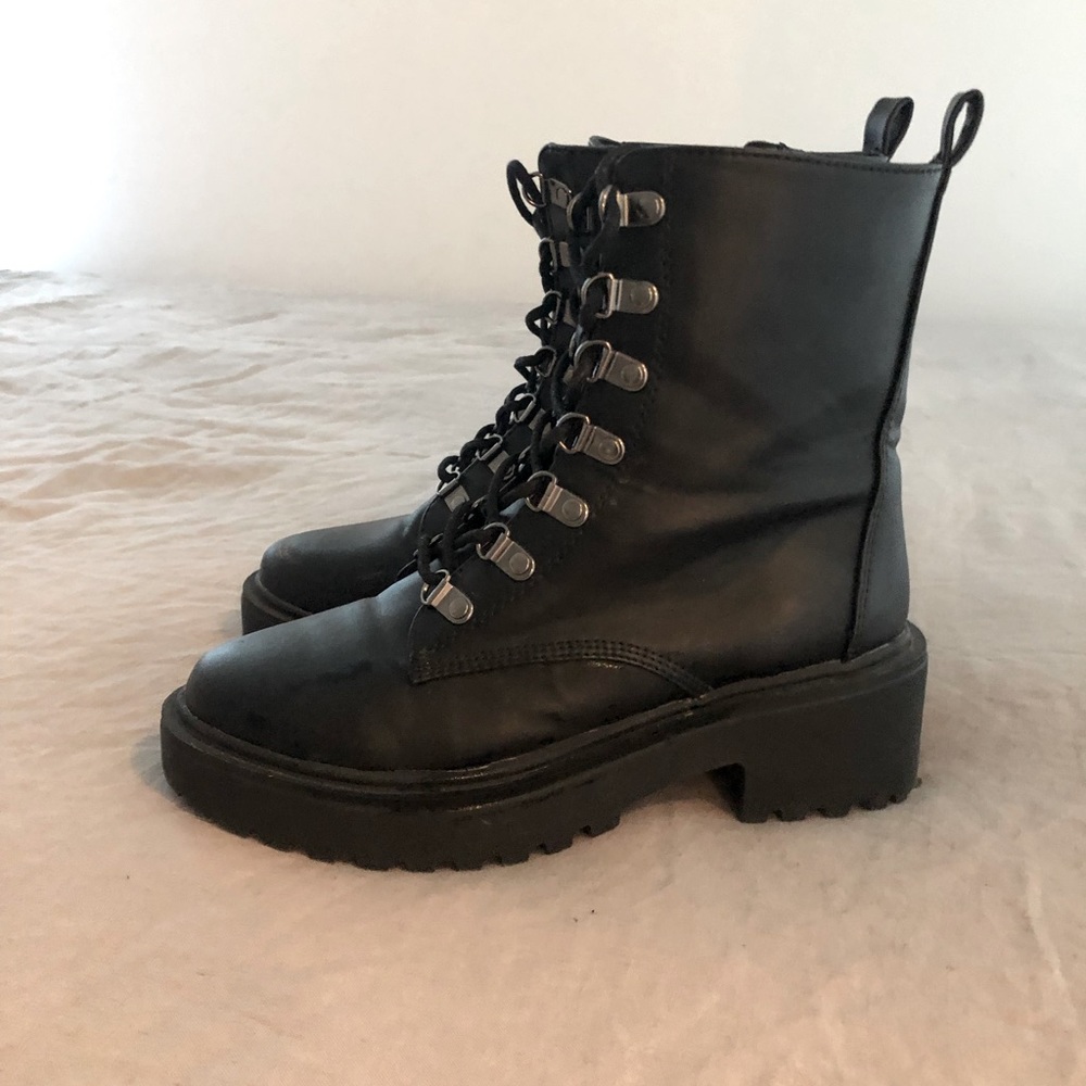 Women's combat boots